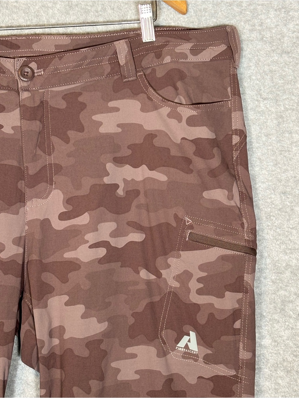 Eddie Bauer First Ascent Camouflage Capri Cargo Pants-Women 22W